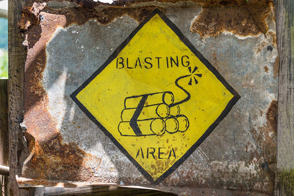 Blasting area sign