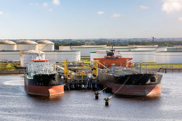 Oil tankers moored at oil port